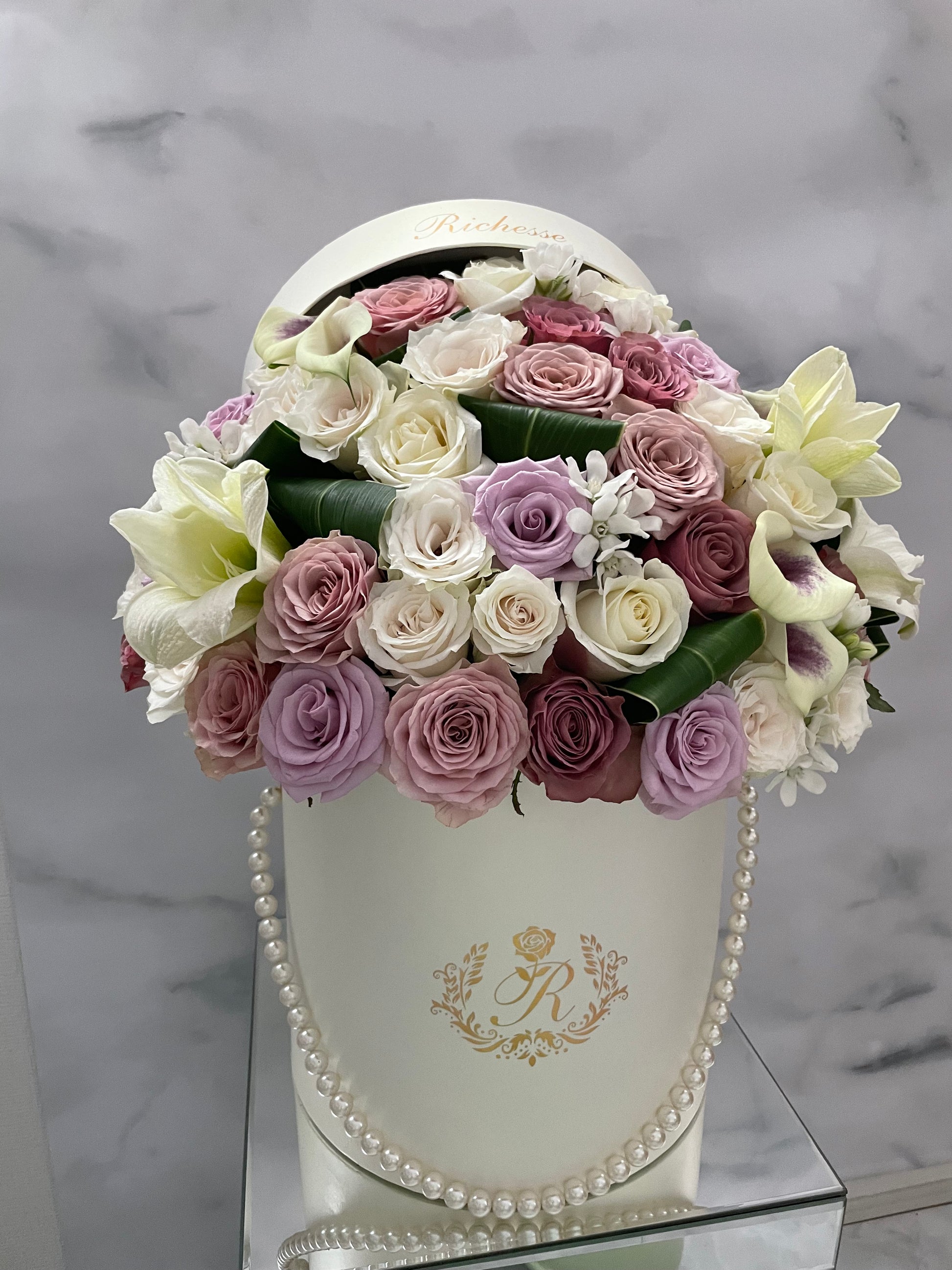 アマリリスの大人アレンジメントLサイズ【S様オーダーメイド】 – La